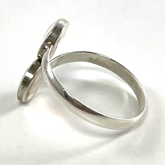 Vintage Modern Sterling Silver Operculum Shiva (Swirl) Shell Bypass Ring - Picture 2 of 2